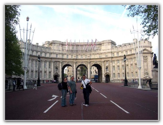 CJ Cousin Carla & Stan in front of Admiralty Arch UK